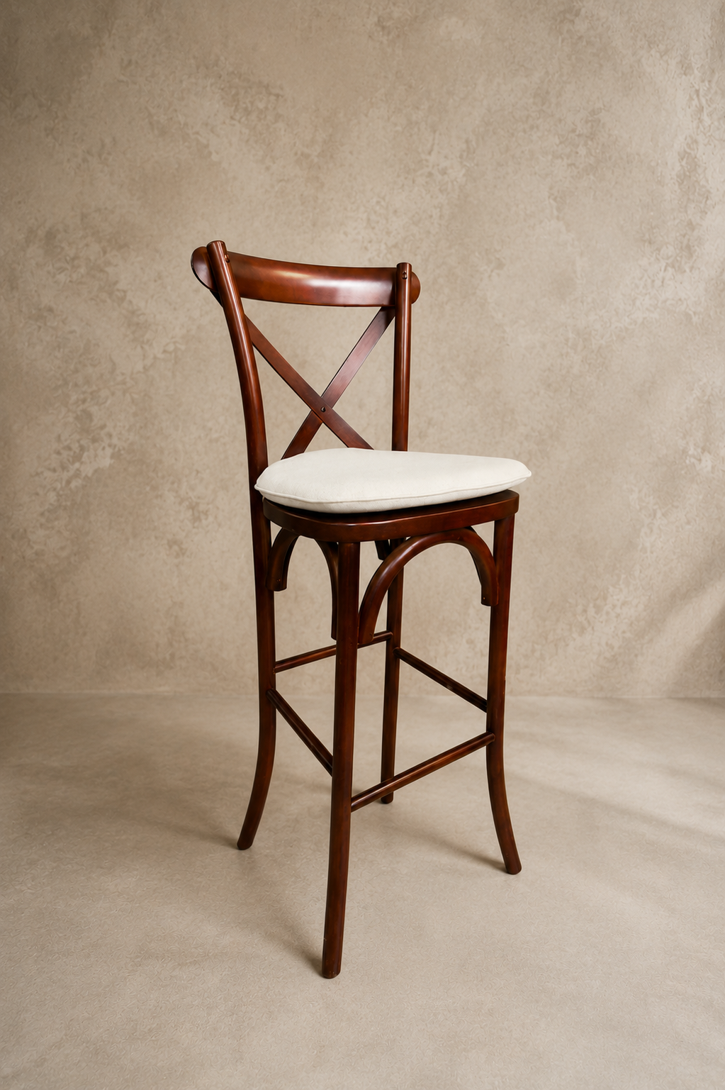 silla-coctelera-crossback-madera