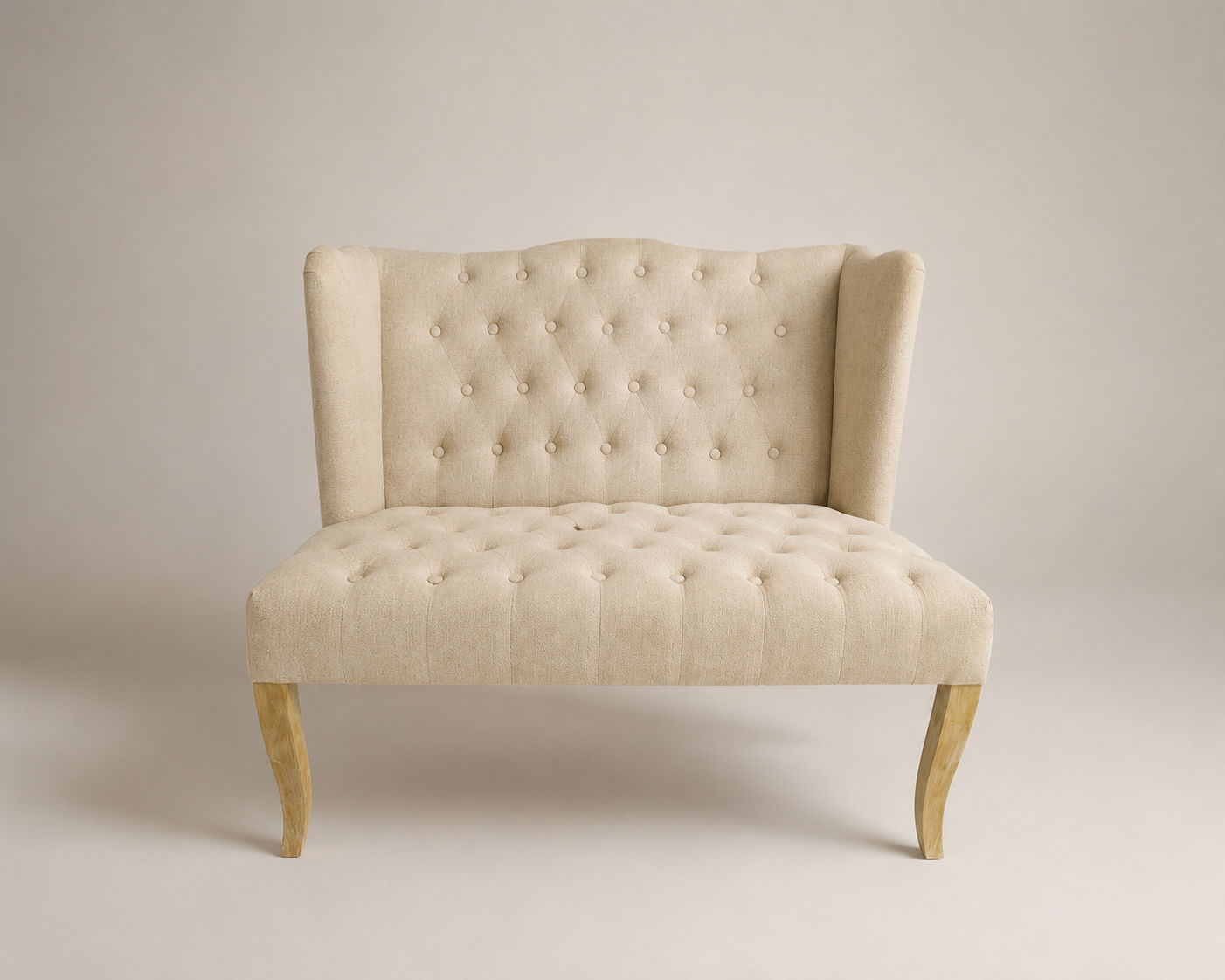 sofa-capitoneado-crema-modelo-2