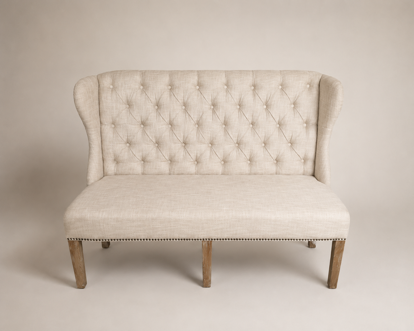 sofa-capitoneado-crema-modelo-1