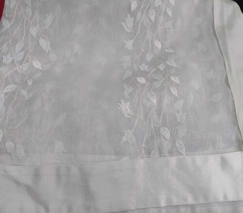sobremantel-organza-blanco-hojas
